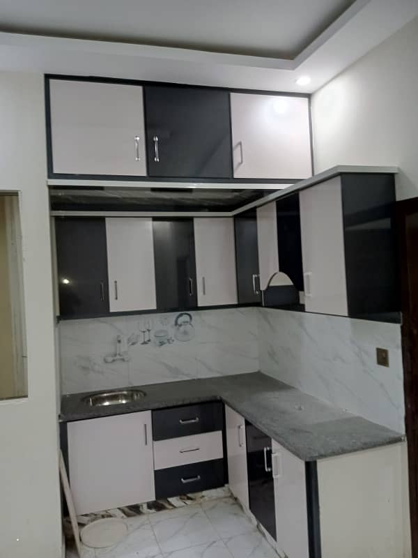 60 Square Yards Flat In Stunning Nazimabad - Block 5C Is Available For Sale 2