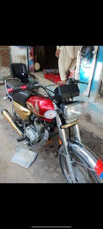 Honda 125 Self start 1