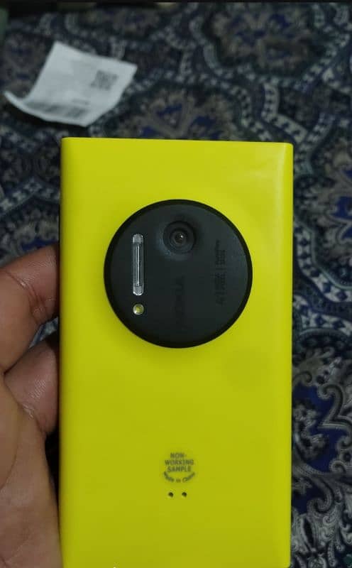 Nokia 1020 Dummy Mobile (Give the Save Mobile For Kids) 1