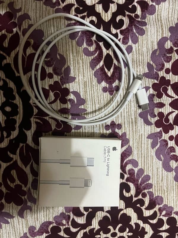 3 pin apple addapter 20W + cable 2