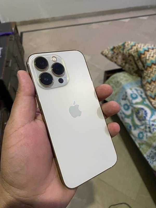 Iphone 13 pro 256gb pta approved 0