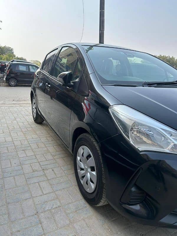 Toyota Vitz 2018 7