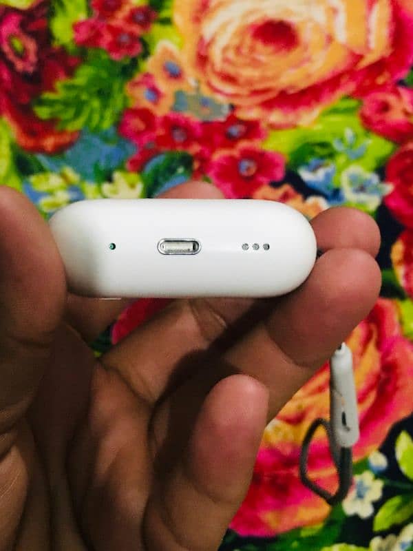 Airpods Pro New With box 10/10 2