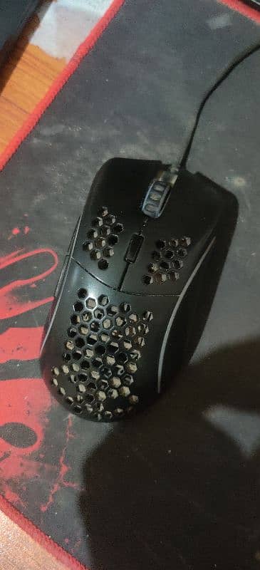 used glorious model mouse & bloody mechanical Keyboard for sale 0