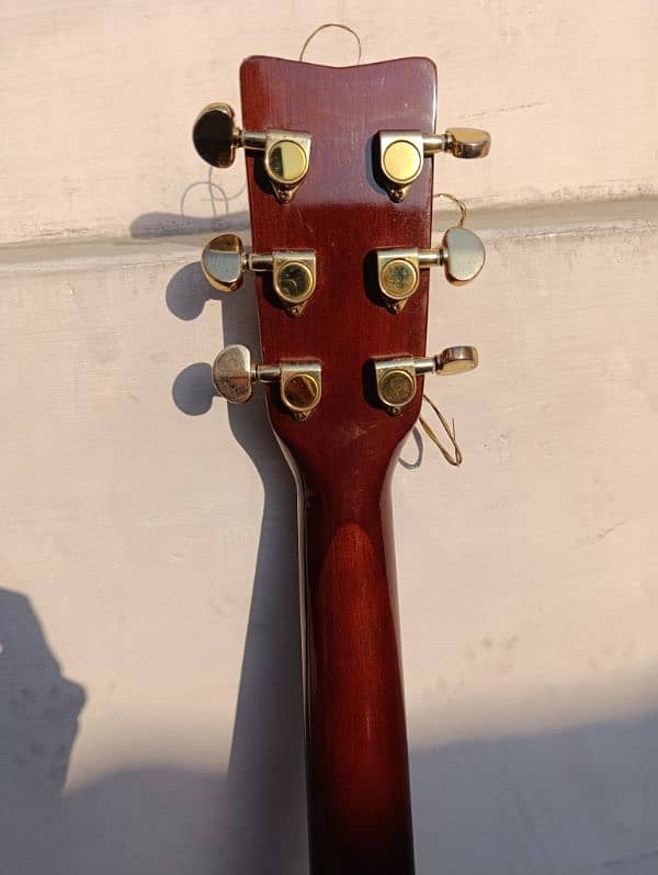 Yamaha F335 Acoustic Guitar 7