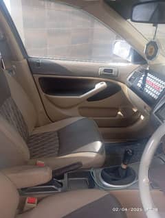 Honda Civic Oriel 2003