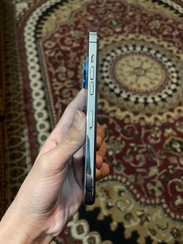 IPHONE 12 PRO MAX 256gb 5