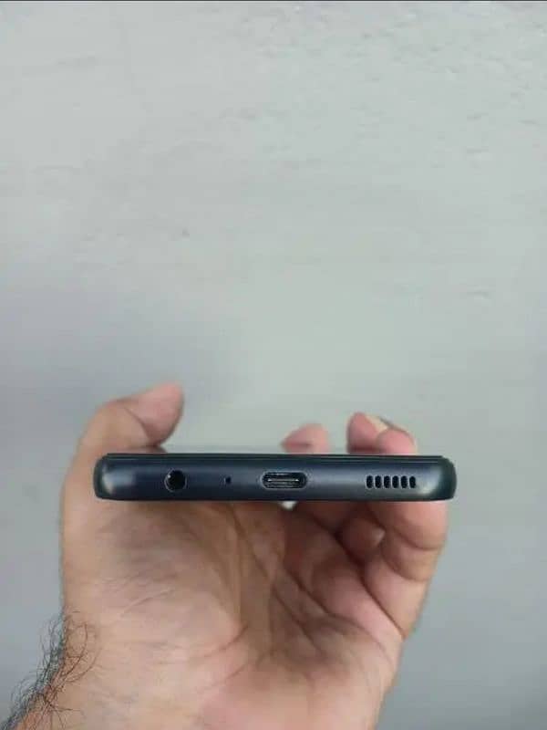 Galaxy A24 in mint condition 5