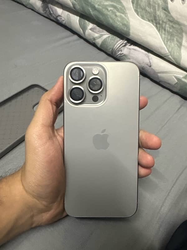 iphone 15 pro max 4