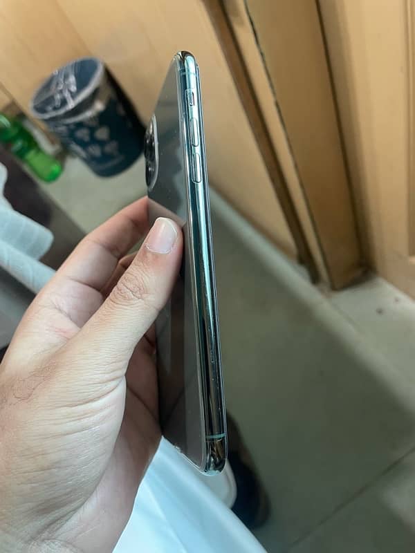 iphone 11 pro max 256gb pta approved 0