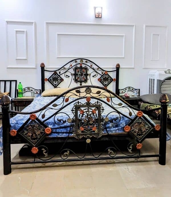 Iron Bed - King Size With Mattress 0