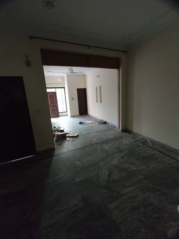 5 Marla Upper Portion For Rent In R2 Block, Johar Town 2 Beds, 3 Baths 10