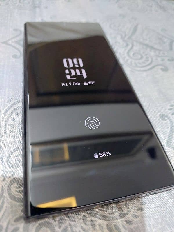 S22 Ultra, 256GB, PTA approved, Phantom Black 0