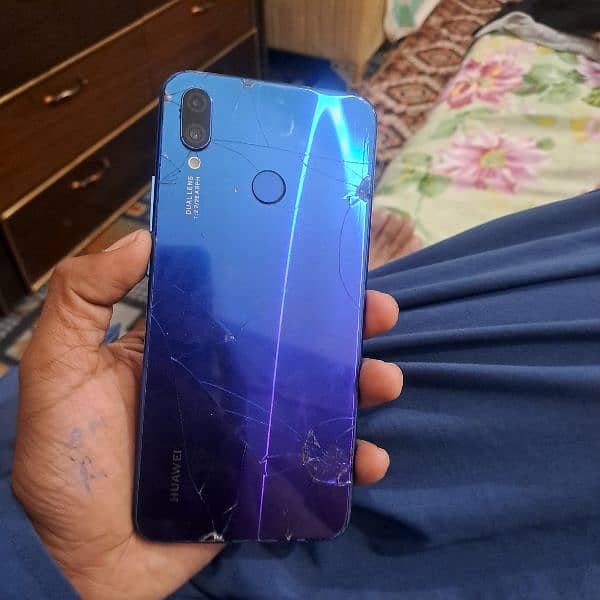 Huawei nova 3i ha 0