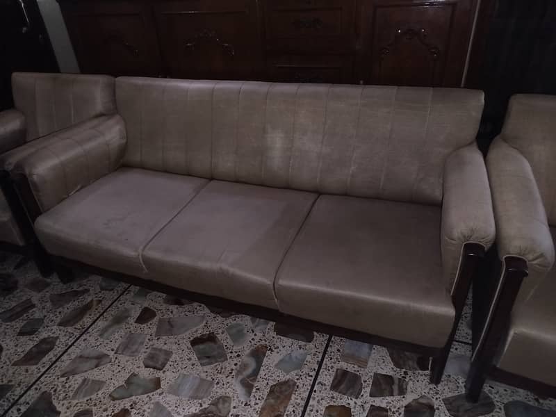 Used 5 Seater Sofa Set in Cheap Prices 1