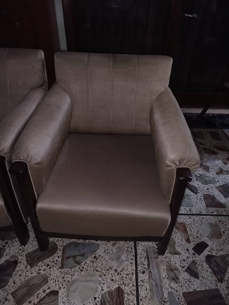 Used 5 Seater Sofa Set in Cheap Prices 3