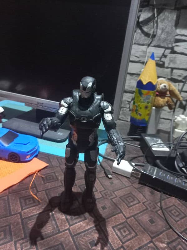 Gypsy avengers and war machine action figure 0