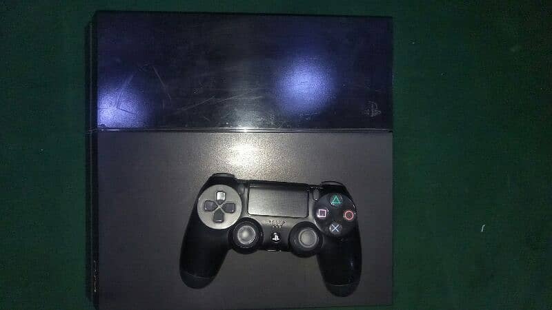 PS4 1TB 0