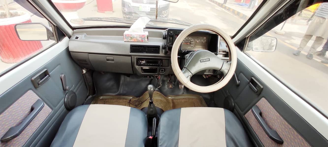 Suzuki Mehran VXR 2015 12