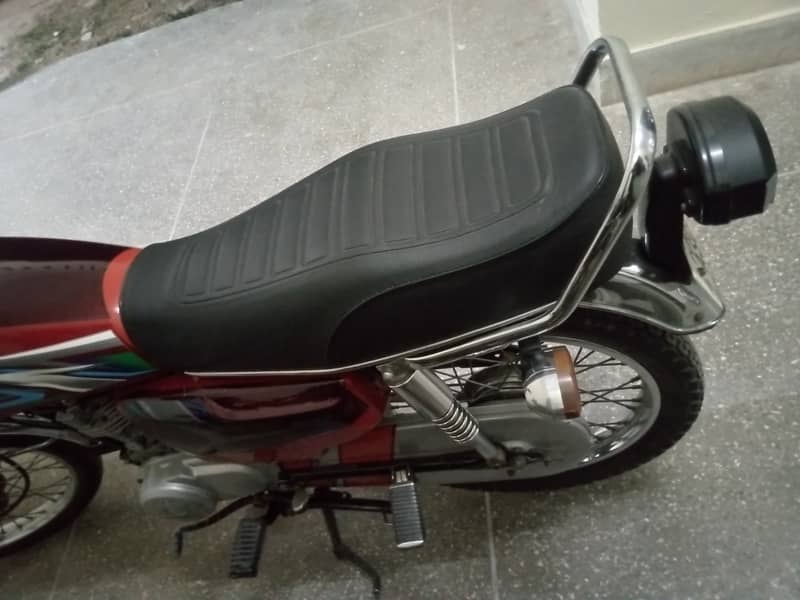 Honda CG 125 2023, exchange with 70 possible 6