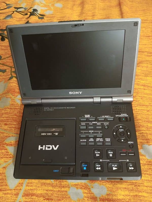 SONY HDV 1080i, Mini DV, GV-HD700E/1 For Sale in cheapest Price 3