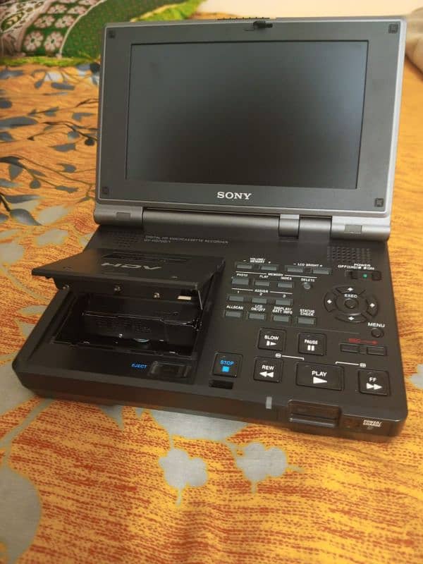 SONY HDV 1080i, Mini DV, GV-HD700E/1 For Sale in cheapest Price 7