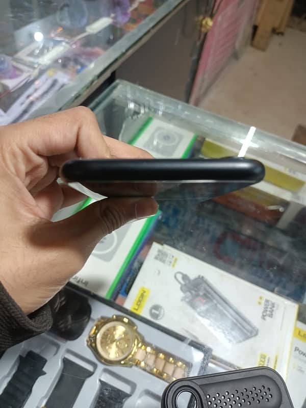 iPhone XR Non Pta FU all ok 10/10 3utool verified waterpack 86 battery 6