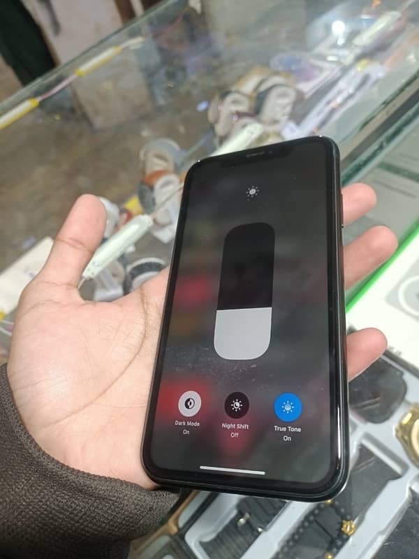 iPhone XR Non Pta FU all ok 10/10 3utool verified waterpack 86 battery 8