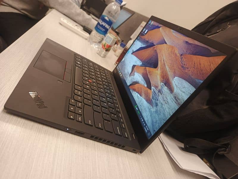 Lenovo X1 carbon 10th generation 2