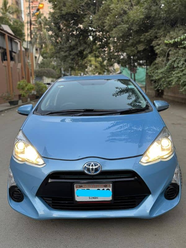 Toyota Aqua 2015 0