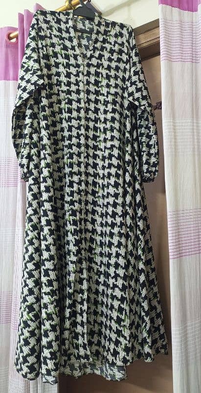 Brand New, Never Used Baggy Style Abaya for Sale 2