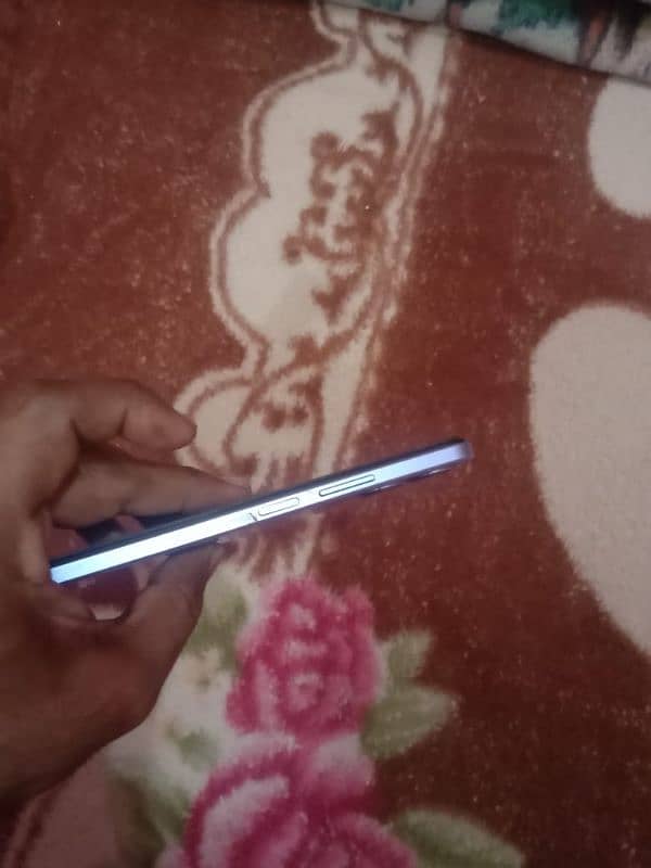 vivo y17s completely Saman hai bilkul ok mobile hai 3