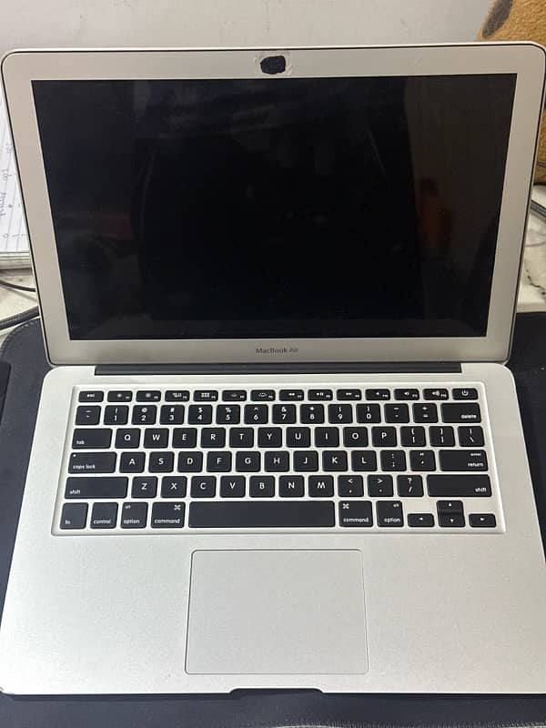 MacBook Air(Early 2014) 1