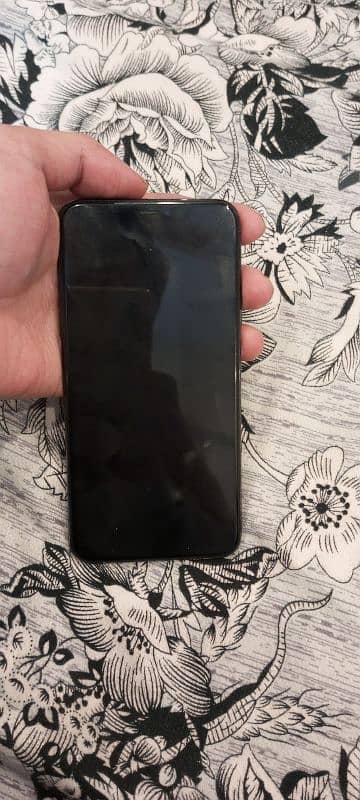 iphone 11 pro max non pta 2