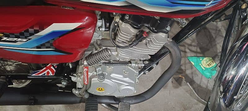 Honda 125 : 03224375466. call me 3