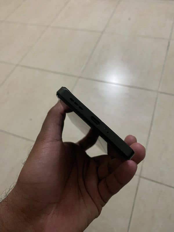 redmi 13 C in midnight black colour 4