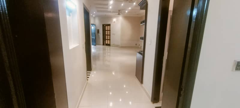 10 Marla house available for rent in phase 4 bahria town Rawalpindi. 7