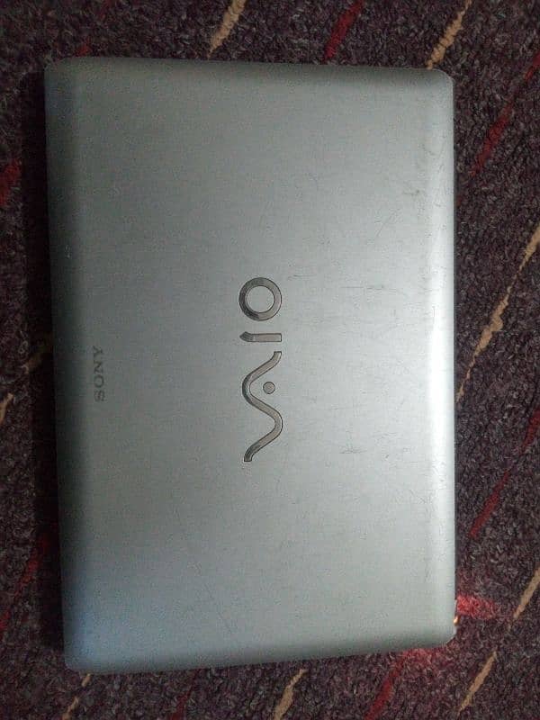 Sony laptop (AMD E-350 PROCESSOR 1.60GHZ) 4