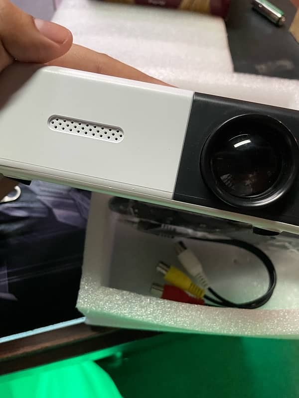 Mini Projecter 3