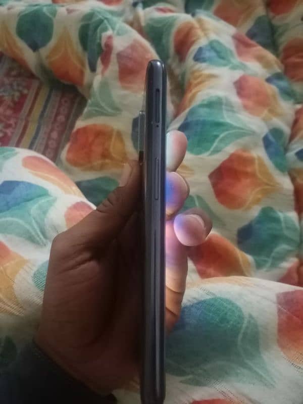 one Plus Nord 10 5G only mobile no box no charger good condition 1