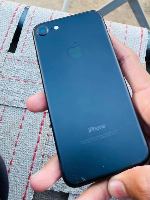 iPhone 7 128gb memory 5