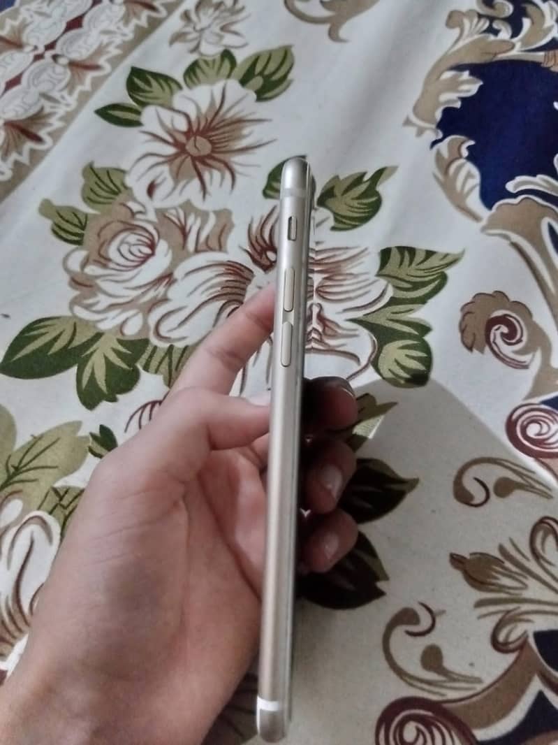 Apple iPhone 6 9