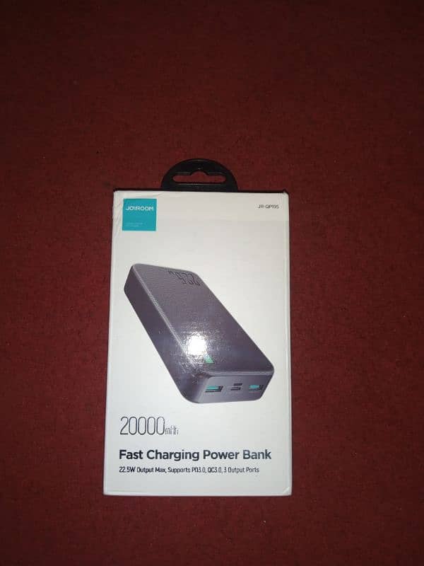 20000 mah , joy room , super fast charging . 1