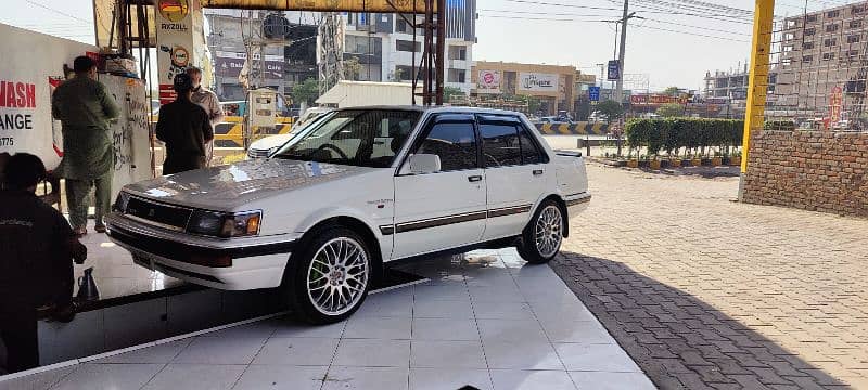 Toyota Corolla 1986 7