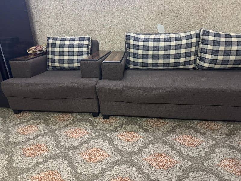 7 seater sofa set in good condition 0