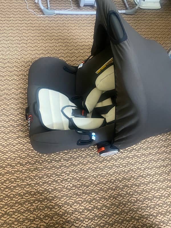 carry cot plus car seat branded 1