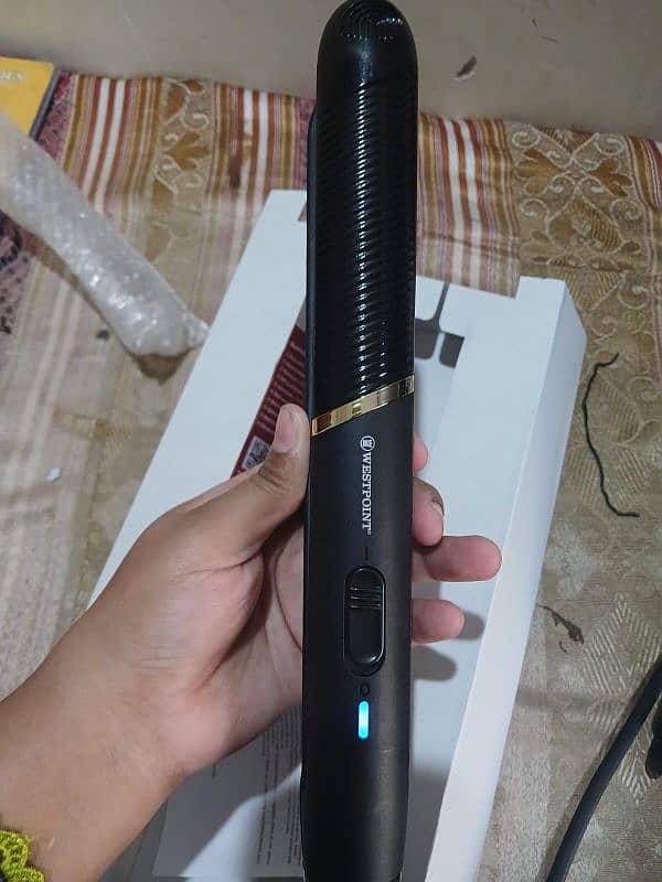 West Point Hair Straightner New 1