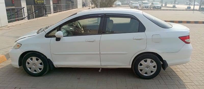 Honda City IDSI 2004 4