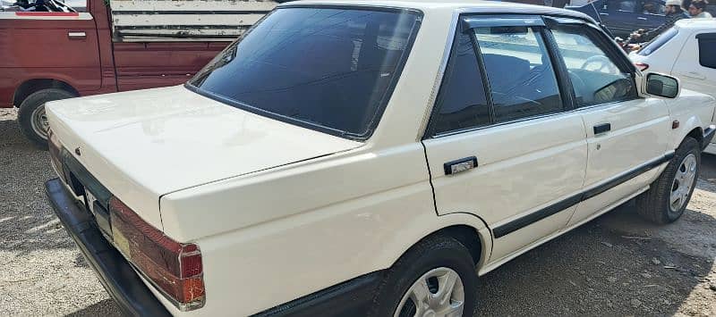 Nissan Sunny 1987 4