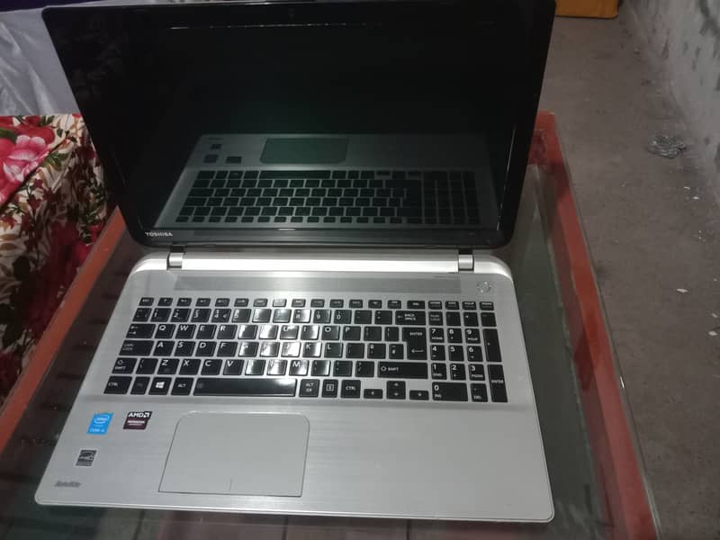 Toshiba Satelite Slim & Stylish Laptop ~ Core i5 5th Generation Laptop 4